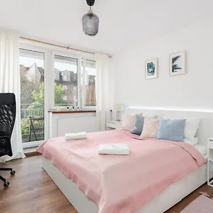 Kosinskiego By Renters Poznań