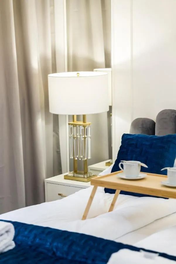 Luxurious Apartment Sikorskiego Poznan By Renters Prestige