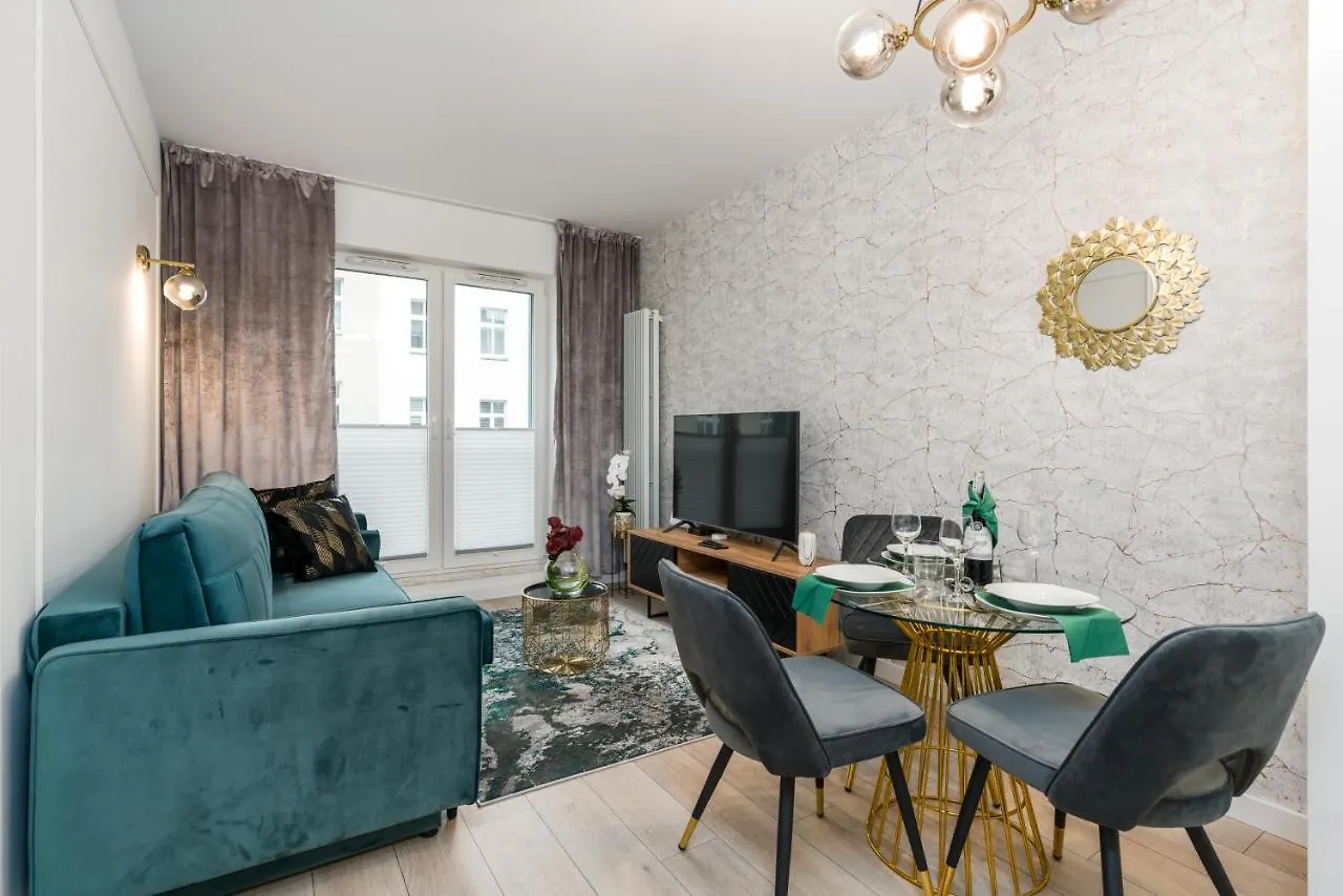 Luxurious Apartment Sikorskiego Poznan By Renters Prestige 0*,  Poland